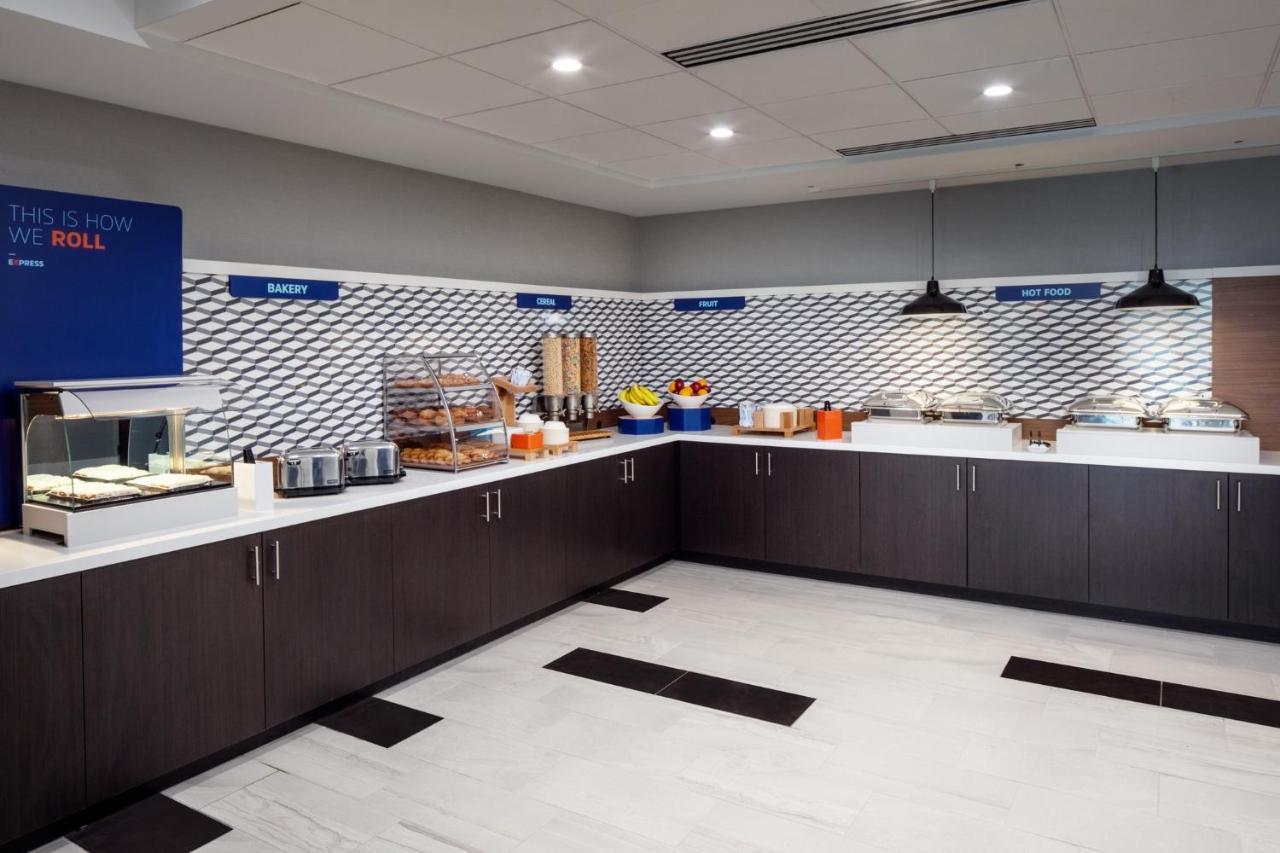 Hotel Express Dc Downtown By Ihg 3*