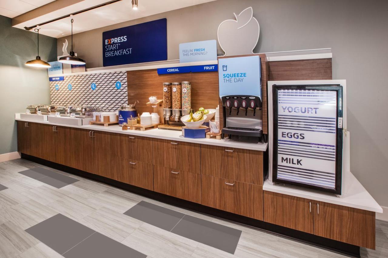 Hotel Express Dc Downtown By Ihg Washington