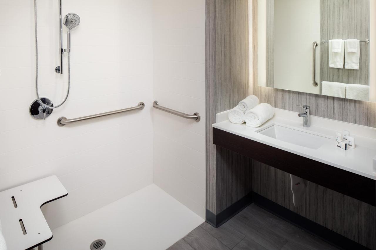 Express Dc Downtown By Ihg Hotel Washington