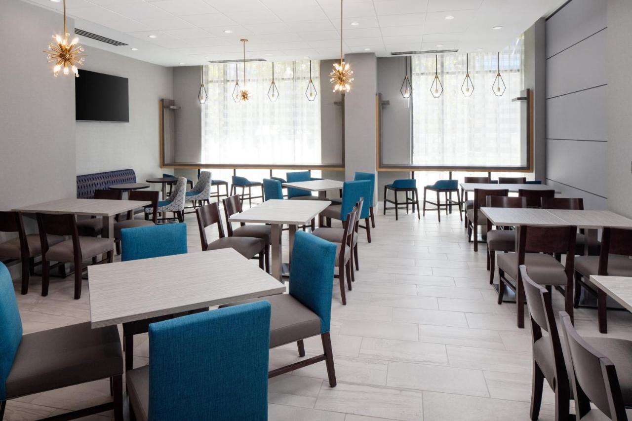 Hotel Express Dc Downtown By Ihg Washington